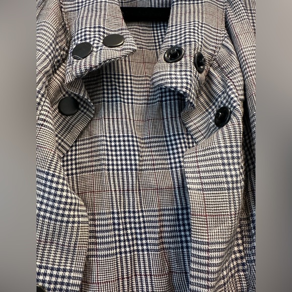 *SOLD* Zara Plaid Houndstooth Raincoat Trench Coat great condition - Picture 6 of 8